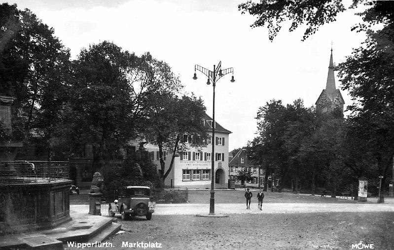 (022) markt anf. 30er jahre (2).jpg